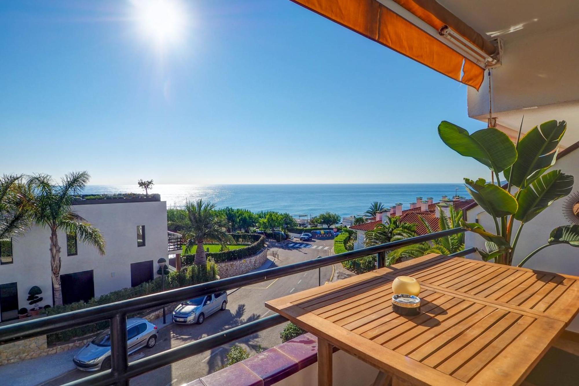 Balmins Surf By Hello Homes Sitges Exterior photo